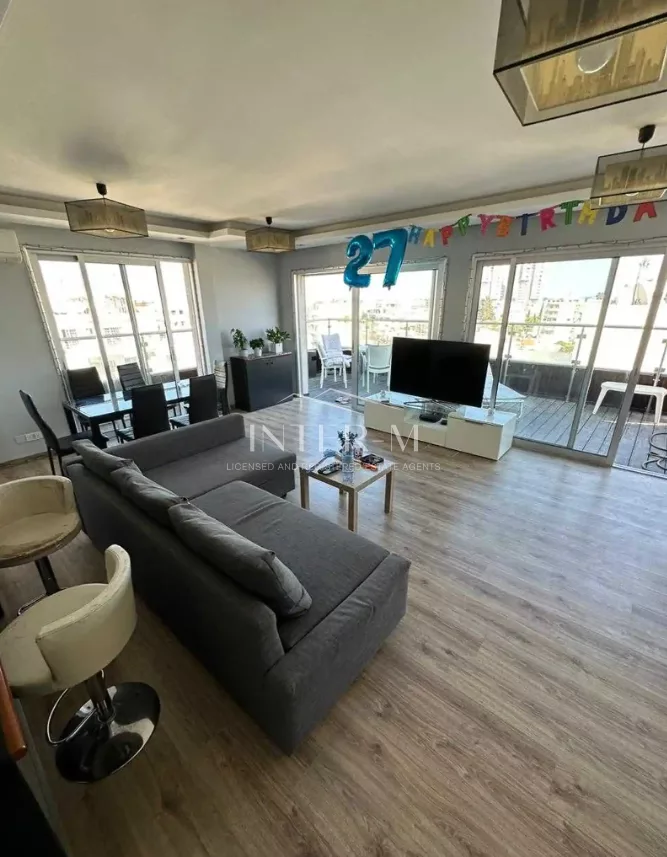 2-Storey 3-Bedroom Penthouse For Sale In Neapolis, Limassol (3 Bedroom)