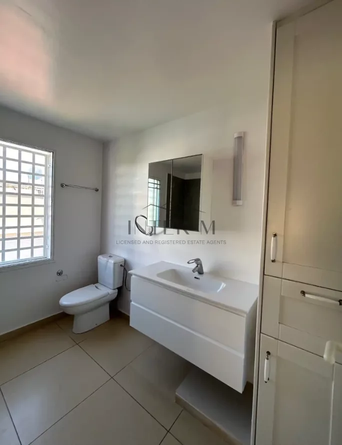 Spacious 5-Bedroom Semi-Detached House For Rent In Agia Fyla, Limassol (5 Bedroom) φωτογραφία 8