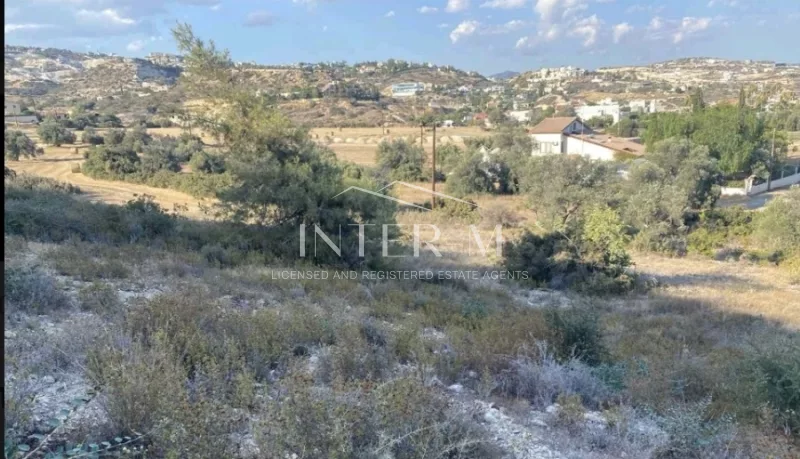 Land For Sale In Agios Tychonas , Limassol (3335 Sq.m)