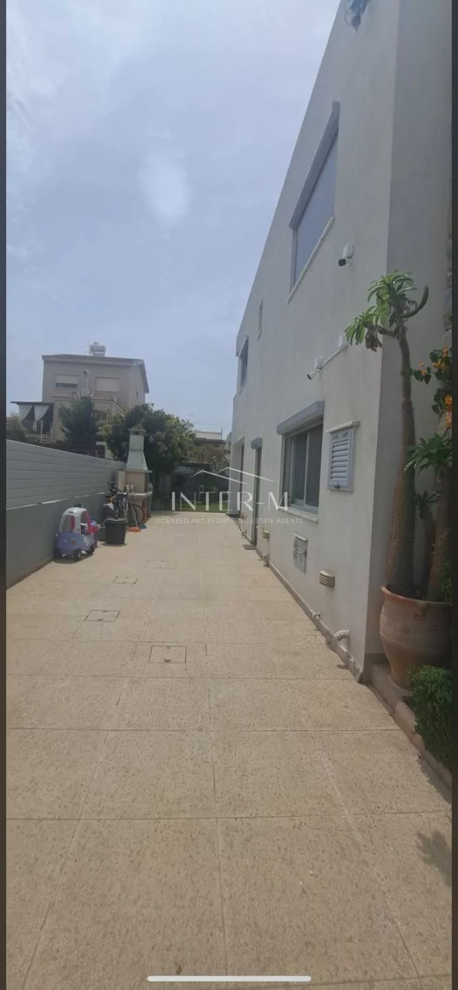 Exquisite Semi-Detached Villa For Rent In Trachoni, Limassol (3 Bedroom) photo 2