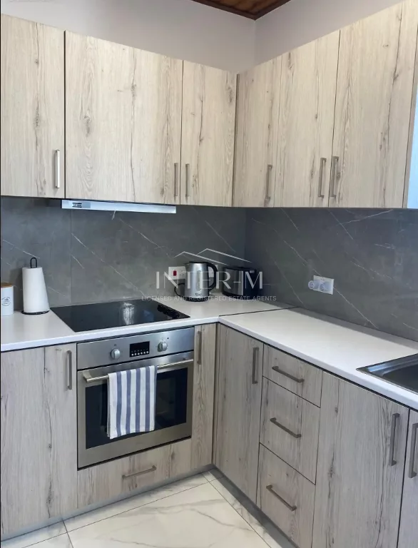 Beautifully Renovated 2-Bedroom Apartment For Sale In Kato Paphos (1 Bedroom) photo 11