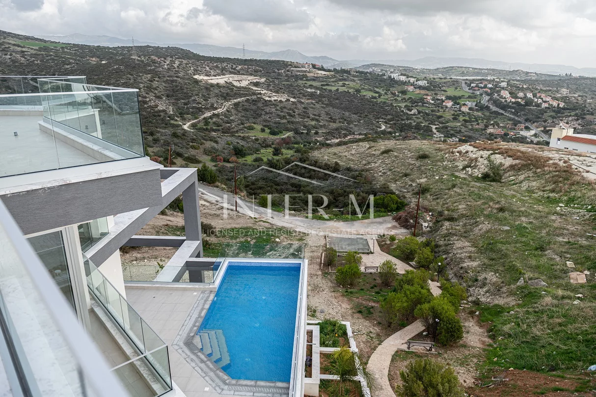 Amazing Villa In Agios Tychonas (5 Bedroom) (5 Bedroom) photo 17
