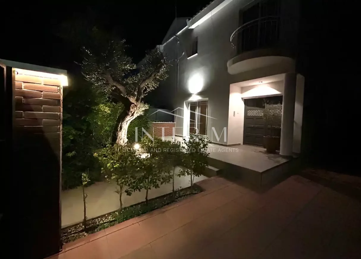 Spacious 5-Bedroom Semi-Detached House For Rent In Agia Fyla, Limassol (5 Bedroom)