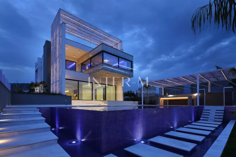 Luxurius Villa With Sea View In Parekklisia  (5 Bedroom) φωτογραφία 2