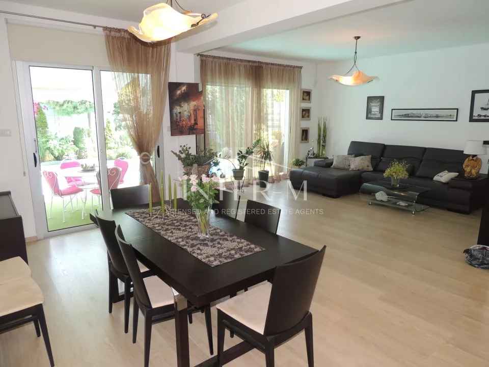 Majestic Villa For Sale In Germasogeia, Limassol, Cyprus(5 Bedrooms) φωτογραφία 8