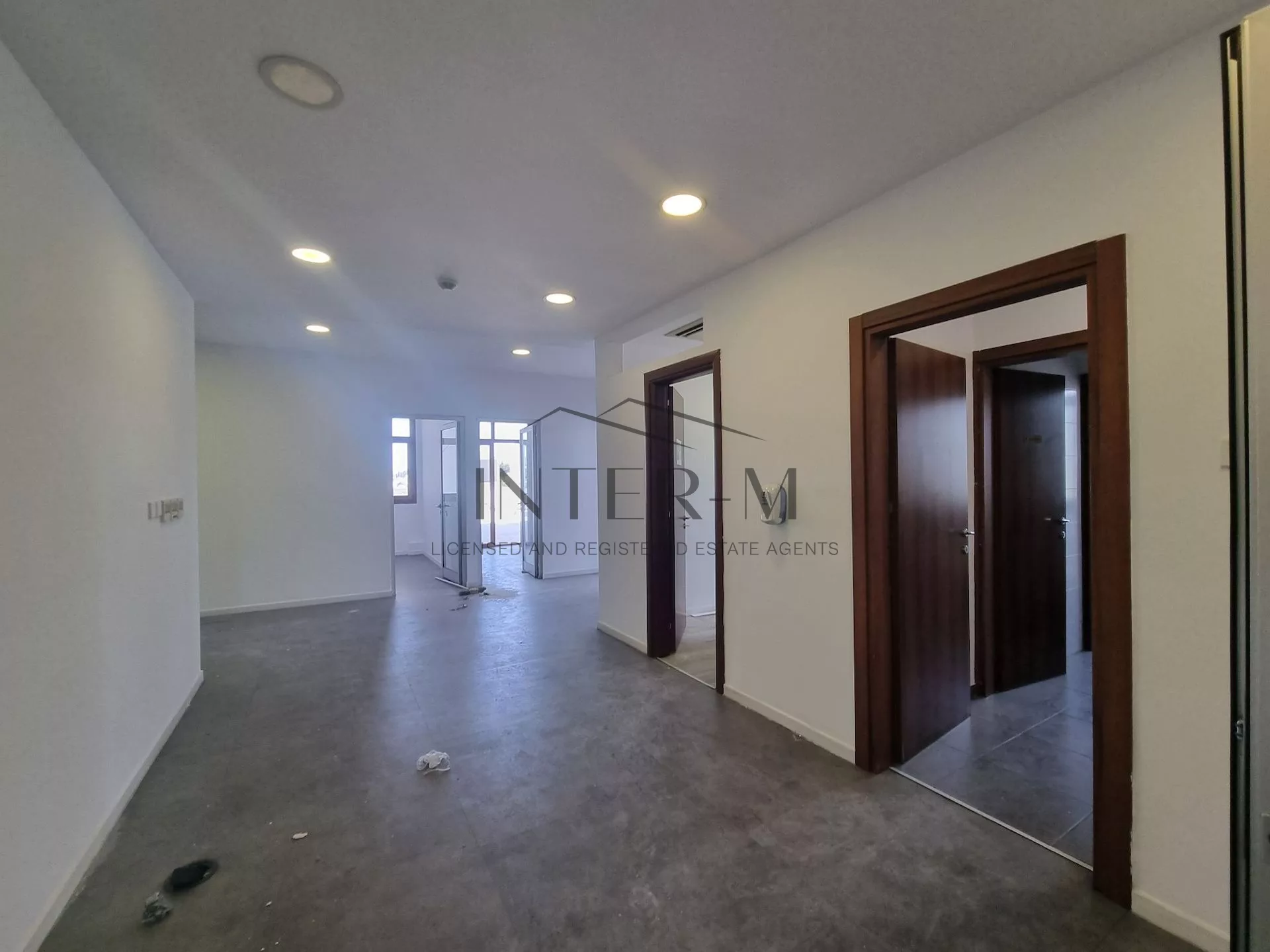 Elegant Office Space For Rent  In Cyprus, Limassol, Kolonakiou Street (447 sq.m) photo 13