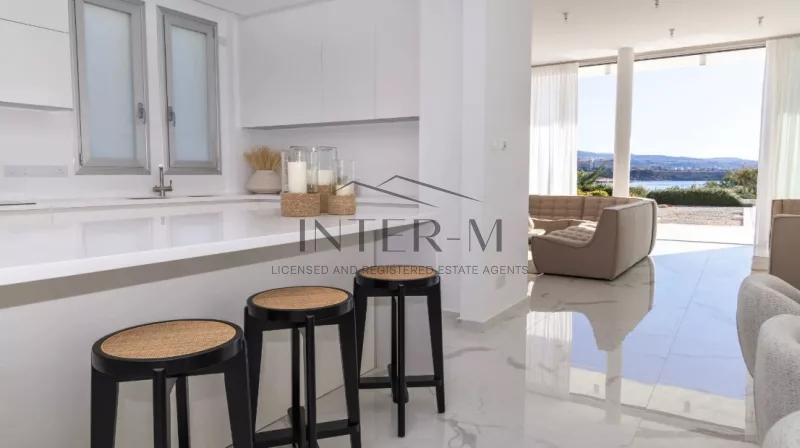 Contemporary Seafront Villa For Sale In Coral Bay, Paphos, Cyprus( 4 Bedrooms) φωτογραφία 3
