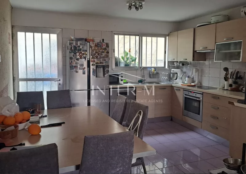 Beautiful Maisonette For Sale In Mesa Geitonia ,Limassol  (3 Bedroom) photo 3