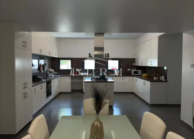 Beautiful 3-Bedroom Semi-Detached House For Rent In Ekali, Limassol (3 Bedroom) φωτογραφία 4