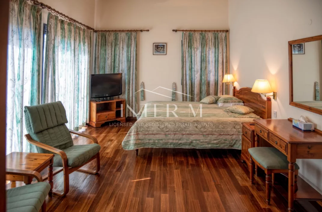 Beautiful Villa For Rent In Moniatis, Limassol (10 Bedroom) photo 30