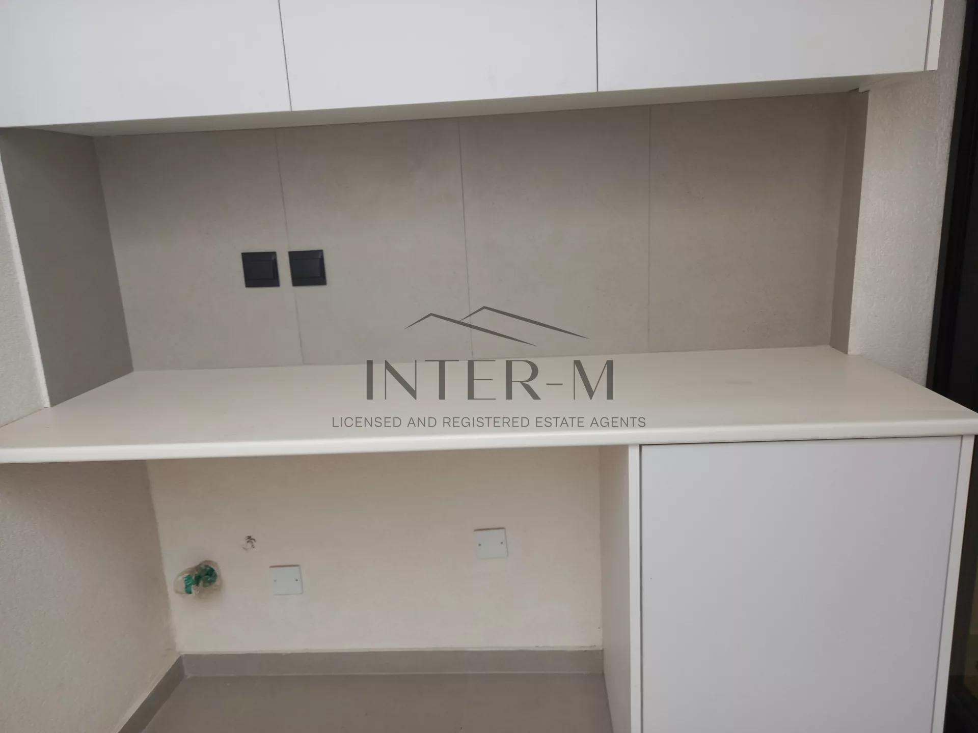 3 Level Semi-detached Building -3 Houses- For Sale In Kato Polemidia (7 Bedrooms) φωτογραφία 32