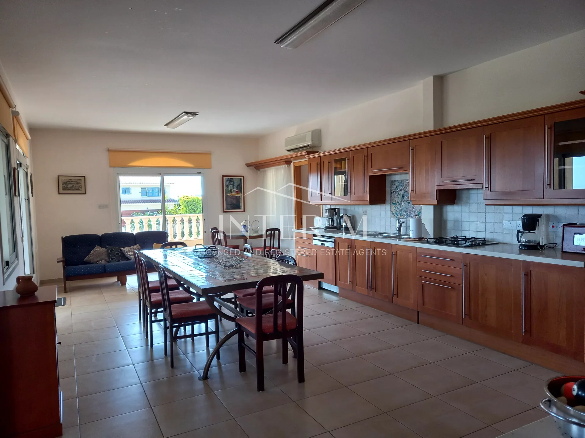 Upper Floor House For Rent In Kolossi, Limassol (3 Bedroom) φωτογραφία 7