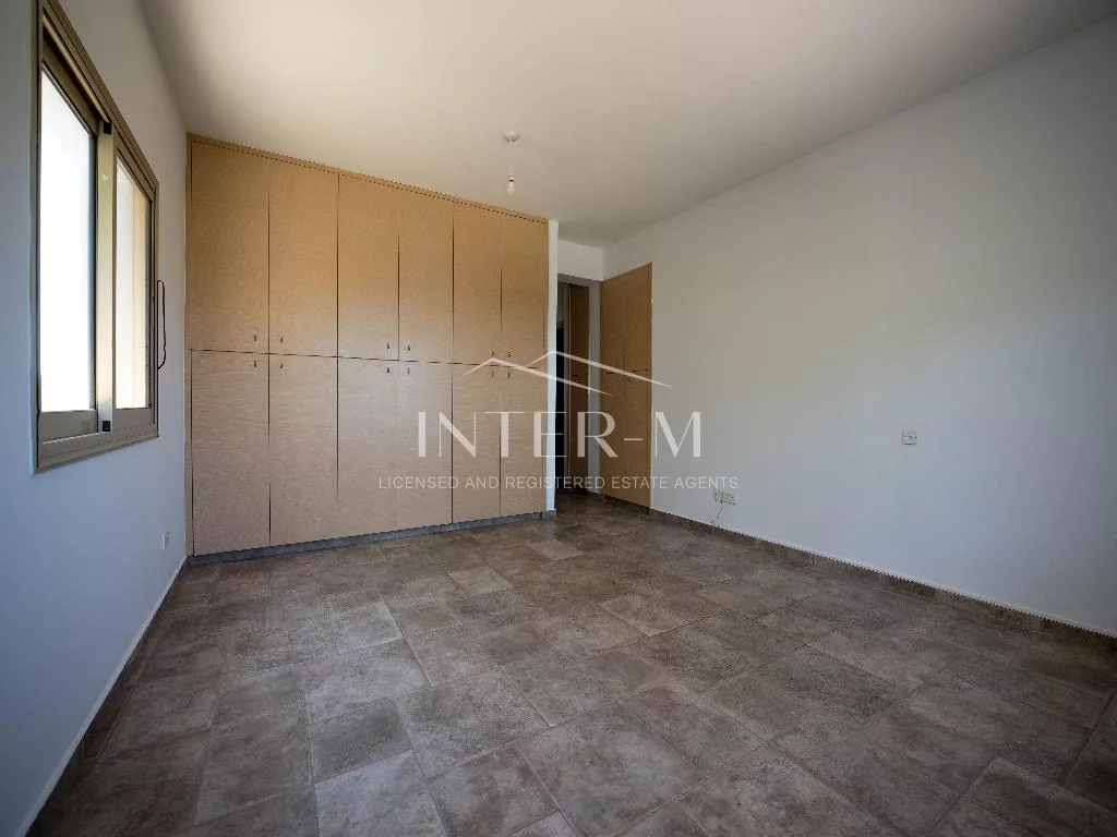 Spacious Flat For Sale In Germasogeia, Limassol (4 Bedroom)