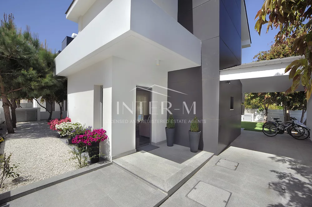 Villa For Rent In Perivolia , Larnaca  (3 Bedroom) photo 45