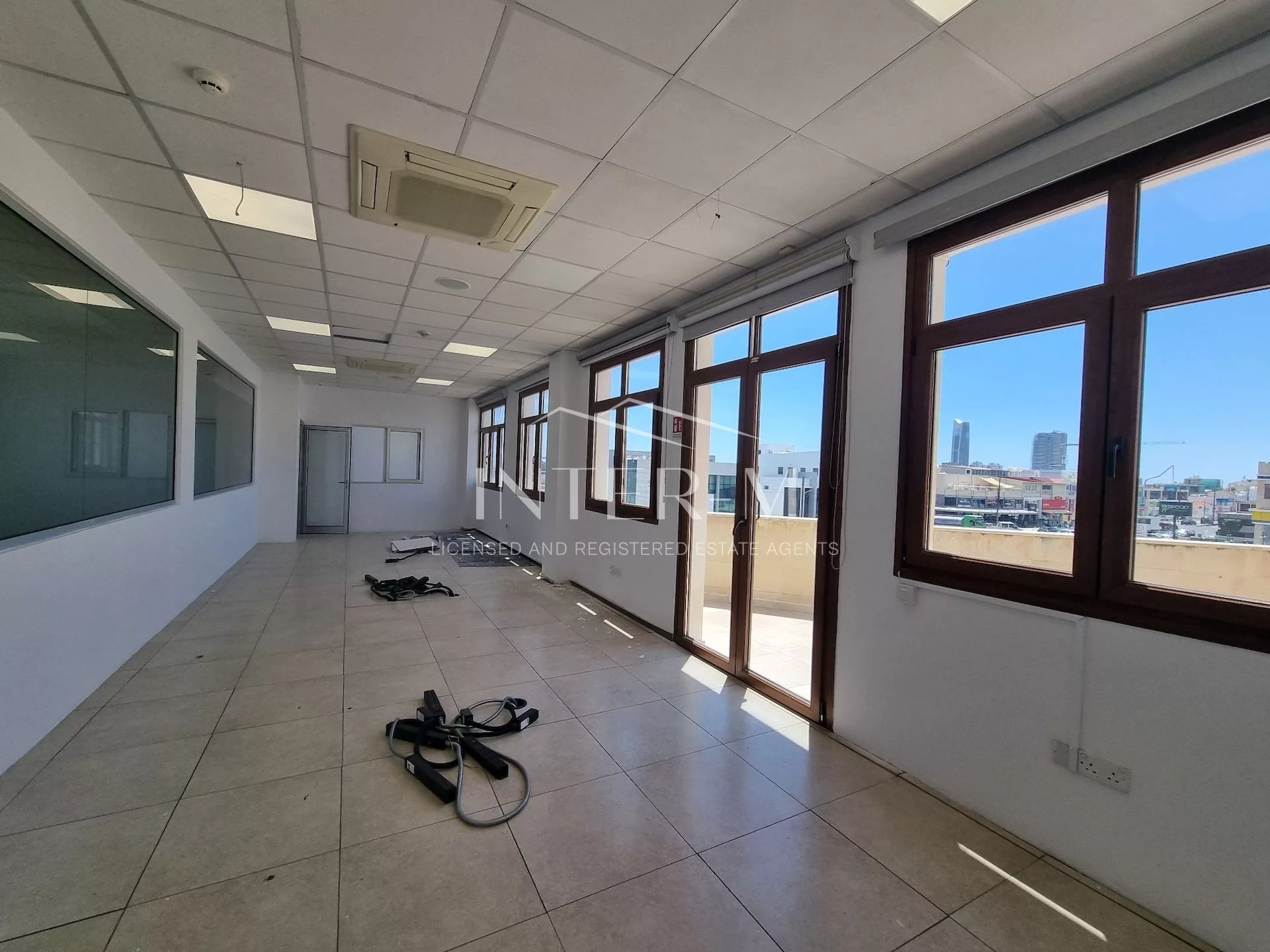 Office For Rent  In Cyprus, Limassol Kolonakiou Street (517 Sq.m) φωτογραφία 11