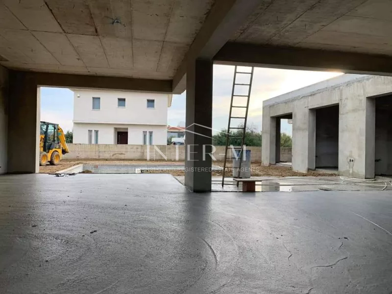 DETACHED HOUSE FOR SALE IN LARNACA (5 Bedroom) photo 3