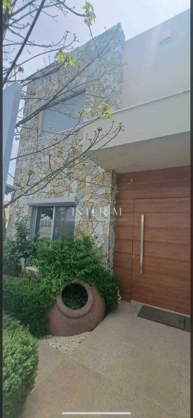 Exquisite Semi-Detached Villa For Rent In Trachoni, Limassol (3 Bedroom) φωτογραφία 5