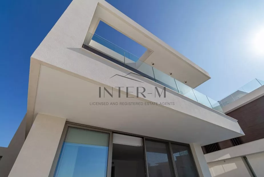 Luxurious Beachfront Villa For Sale In Kissonerga, Paphos, Cyprus (4 Bedrooms) photo 11