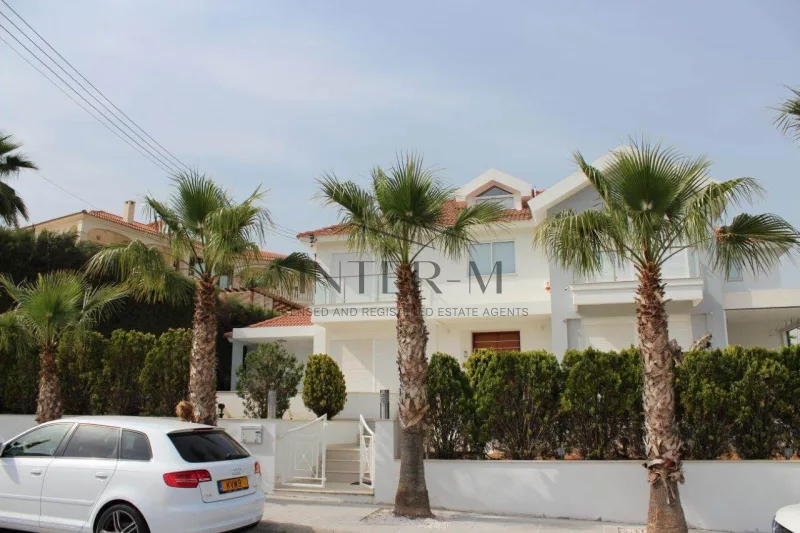 Detached House For Sale In Kalogiroi Area