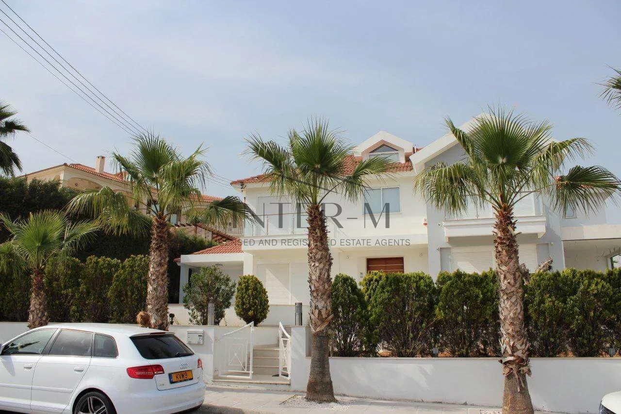 Detached House For Sale In Kalogiroi Area
