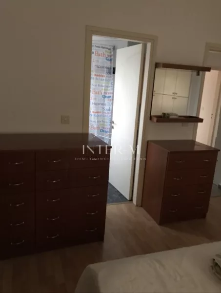House In Ypsonas For Rent (5 Bedroom)