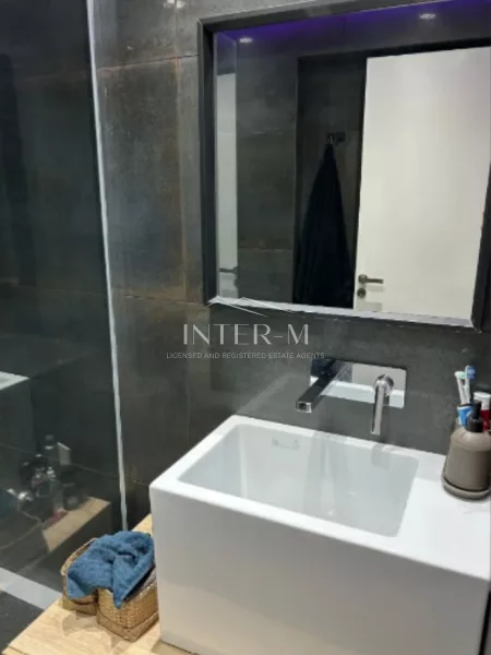 Beautiful Whole Floor 3-Bedroom Apartment In Egkomi, Nicosia, Cyprus photo 4