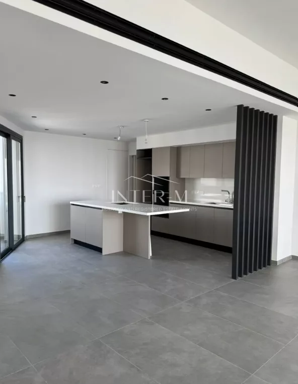 Brand New 4-Bedroom Luxury Penthouse For Sale – Germasogeia, Limassol ,Cyprus | Sea View | Roof Garden | Gated Complex photo 7