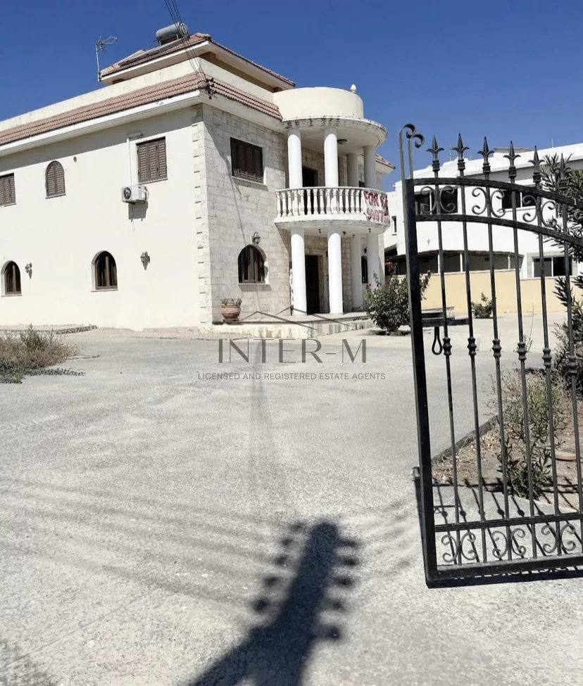 House Castle For Sale In Zakaki (4 Bedroom) photo 2