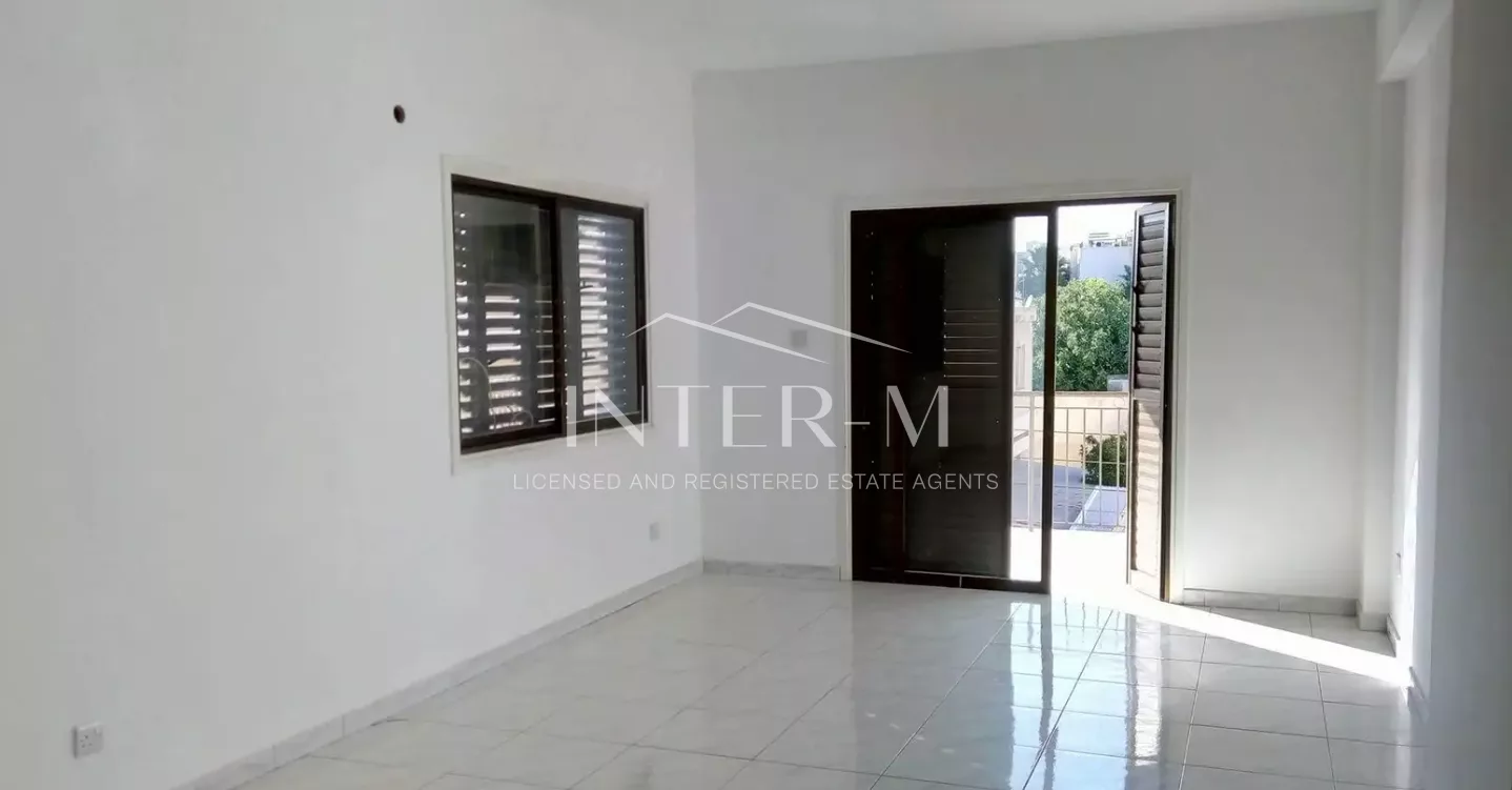 Building In Central Limassol, In Agios Nikolaos Limassol (242 Sq.m) φωτογραφία 3