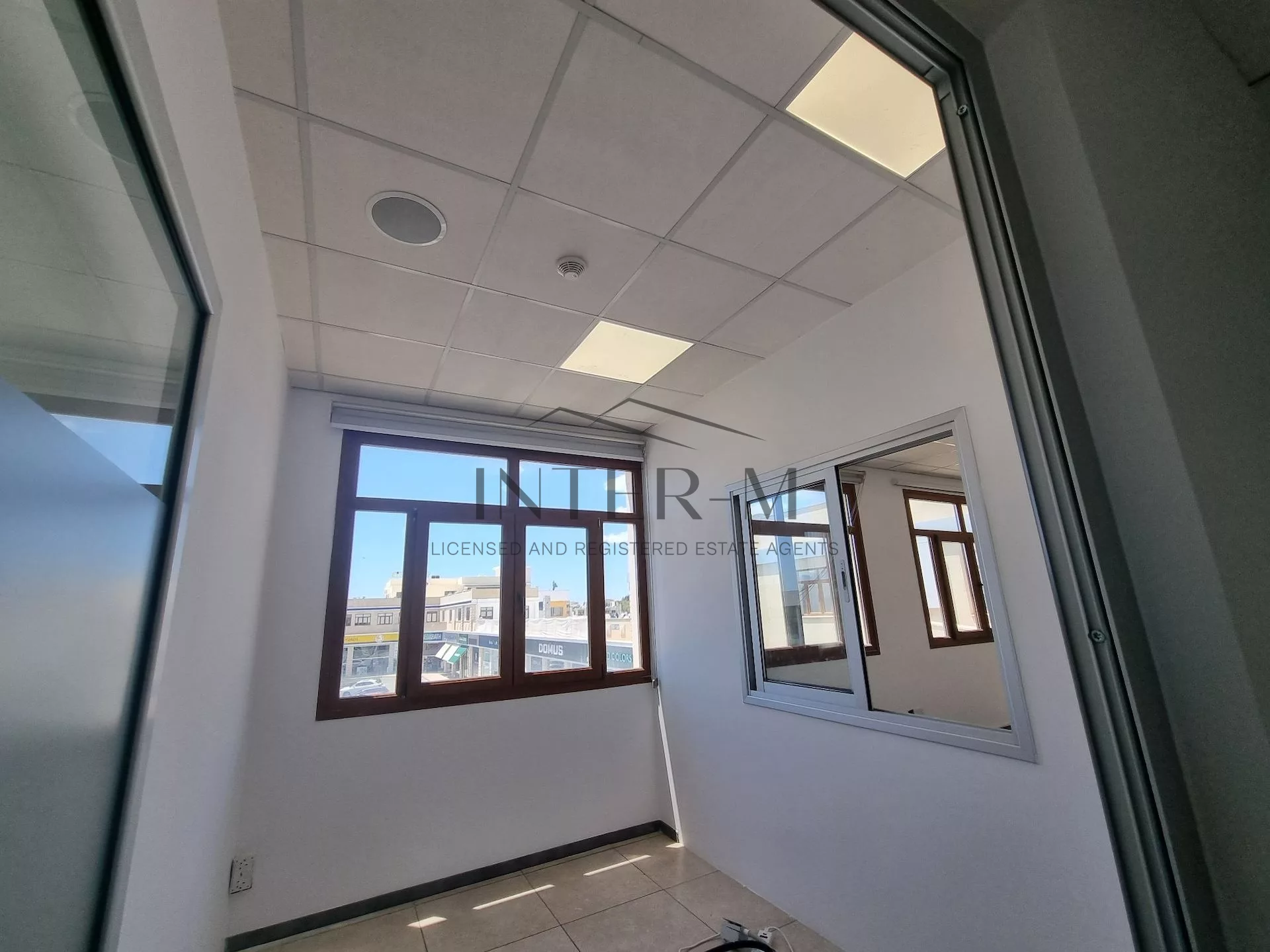 Office For Rent  In Cyprus, Limassol Kolonakiou Street (517 Sq.m) photo 16