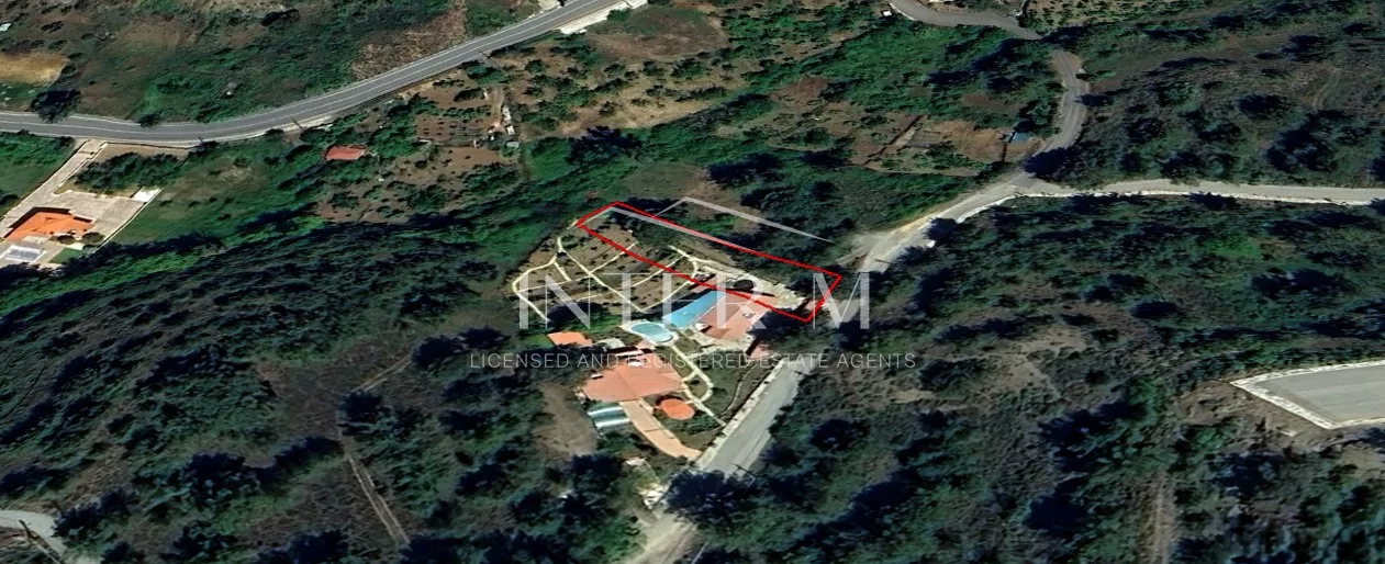 Residential Land For Sale In Kato Platres, Limassol, Cyprus(1004 Sq.m)