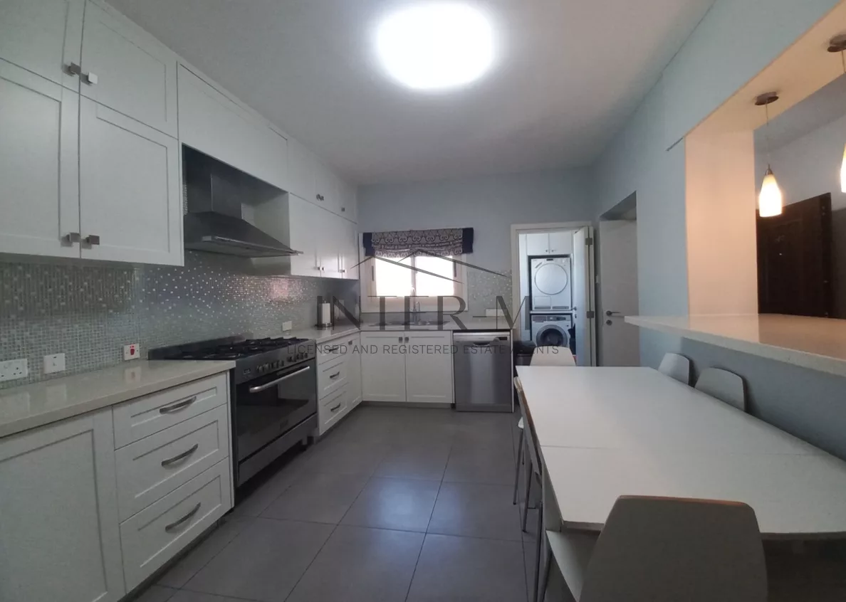 Luxury Sea View Apartment For Sale In Neapolis ,Limassol  (4 Bedroom) φωτογραφία 11