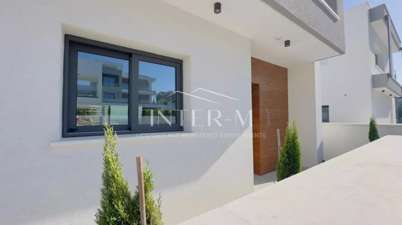 Brand New 2-Bedroom Detached Maisonette With Sea View In Agios Tychonas, Limassol, Cyprus photo 3