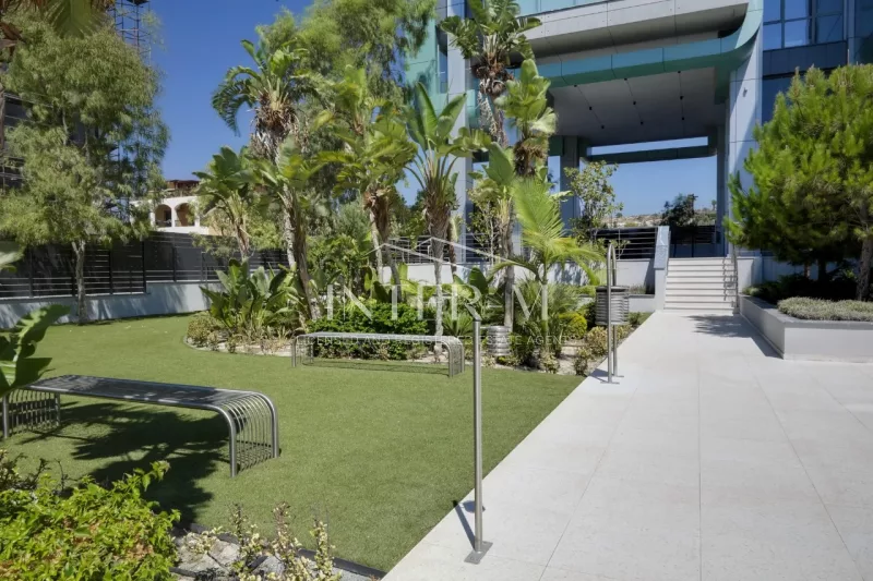 Luxurious Apartment For Sale In Agios Tychonas, Limassol, Cyprus(3 Bedrooms) photo 2