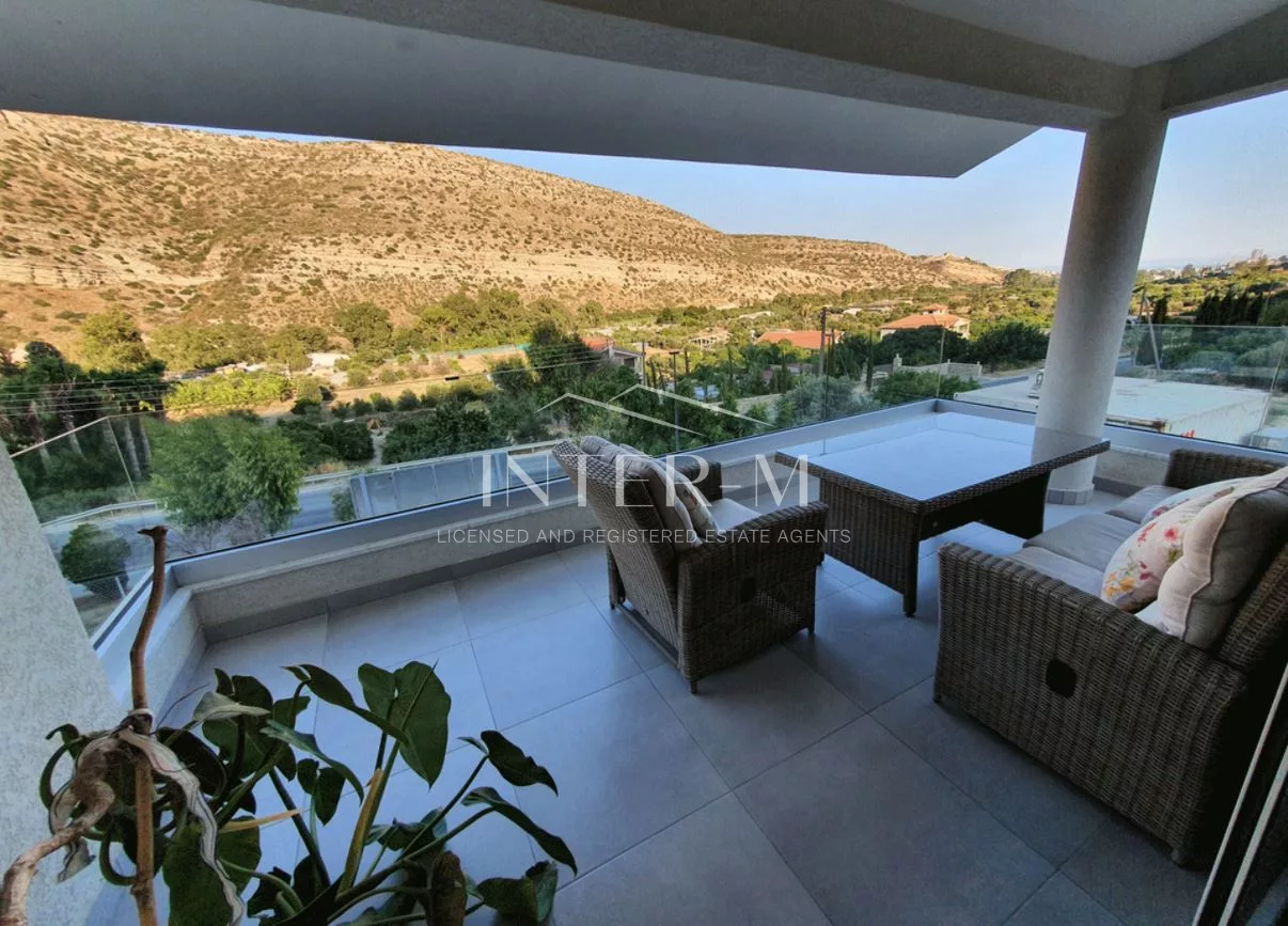 Ready To Move In Villa With Pool And Rooftop Garden In Gemasogeia (4 Bedroom) photo 2