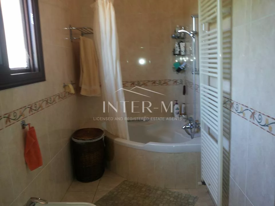 Luxurious Villa In Erimi (5 Bedroom) photo 23