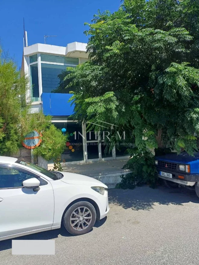 Unique Residential Building With Adjoining Residential Land For Sale In Pachna, Limassol, Cyprus φωτογραφία 8