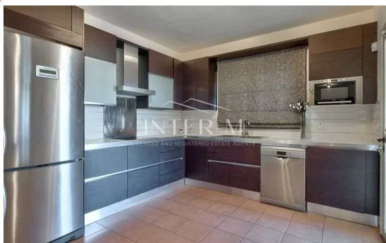 Luxury Villa For Rent In  Germasogia Limassol (4 Bedroom) photo 4