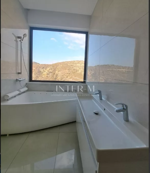 Luxury 8-Bedroom Villa For Rent – Agios Tychonas, Limassol,Cyprus (8 Bedroom) photo 11