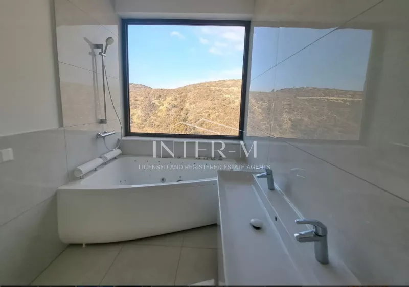 Luxury 8-Bedroom Villa For Rent – Agios Tychonas, Limassol,Cyprus (8 Bedroom) φωτογραφία 3