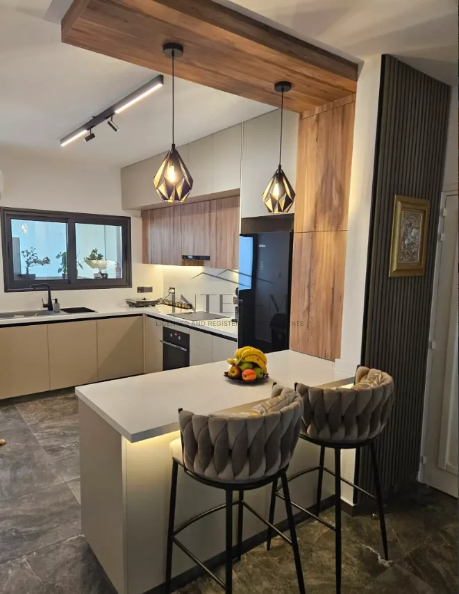 Fully Renovated 3-Bedroom Apartment For Sale In Mesa Geitonia, Limassol (3 Bedroom) φωτογραφία 9