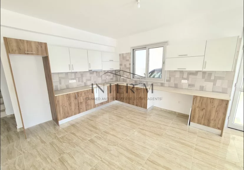 Detached House For Sale In Univeral,Paphos (4 Bedroom) φωτογραφία 5