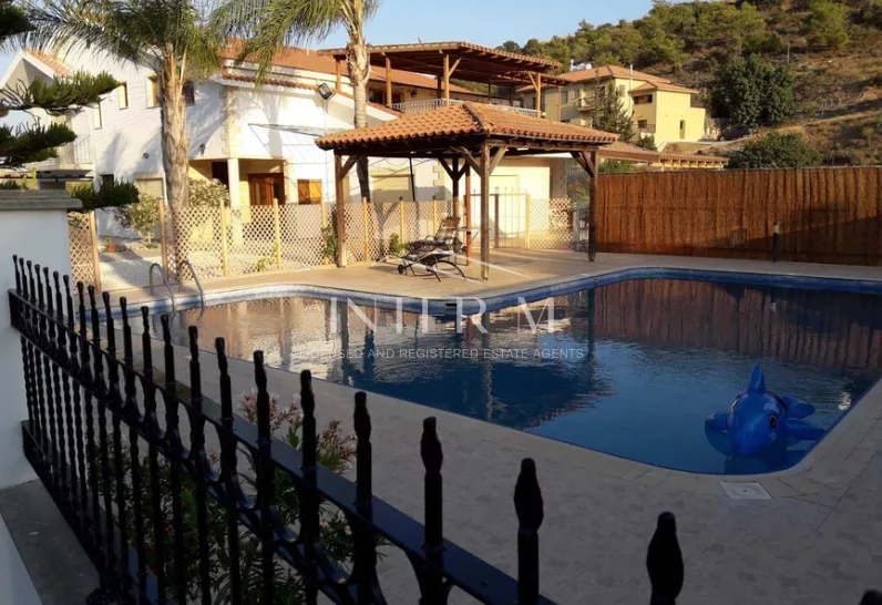 Luxury Villa For Rent In Pareklisia Limassol (6 Bedroom)