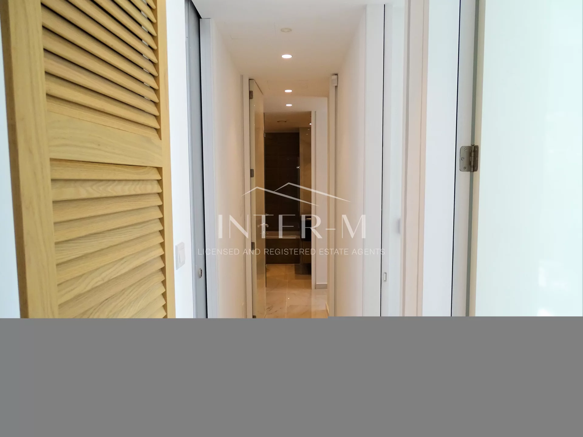 Luxury 3 Bedroom Whole Floor Apartments For Sale In Germasogeia  (3 Bedroom) photo 23