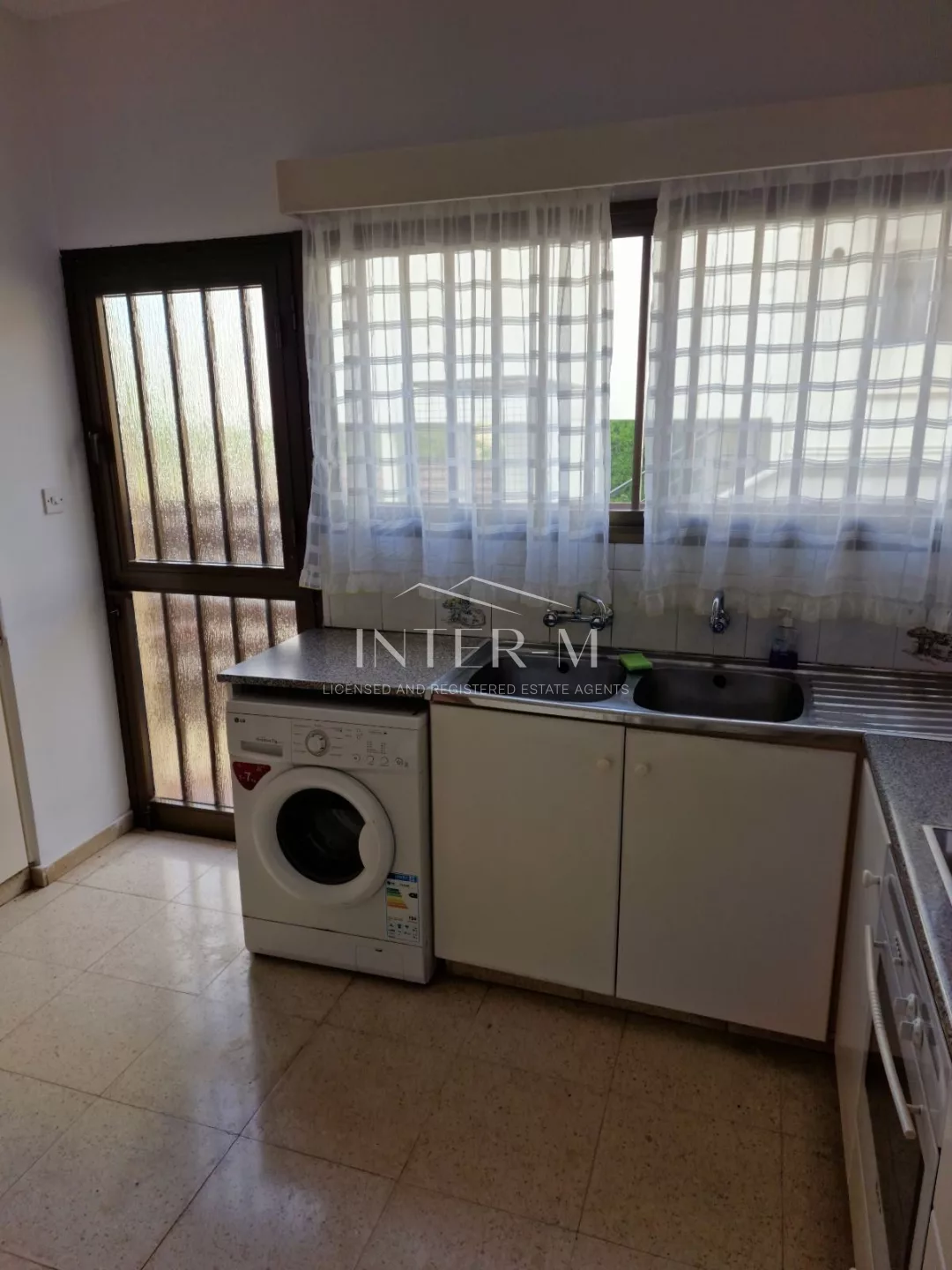 House In Ypsonas For Rent  (2 Bedroom) photo 10