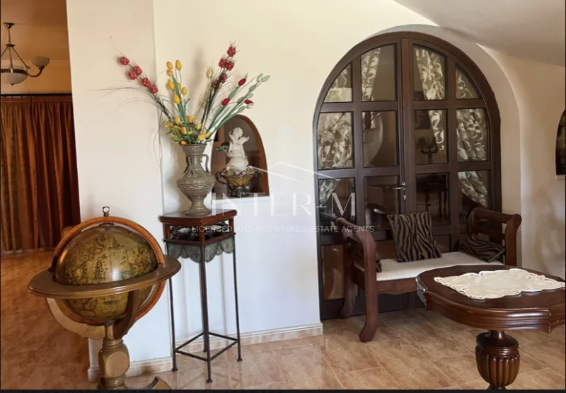 House Castle For Sale In Zakaki (4 Bedroom) photo 3