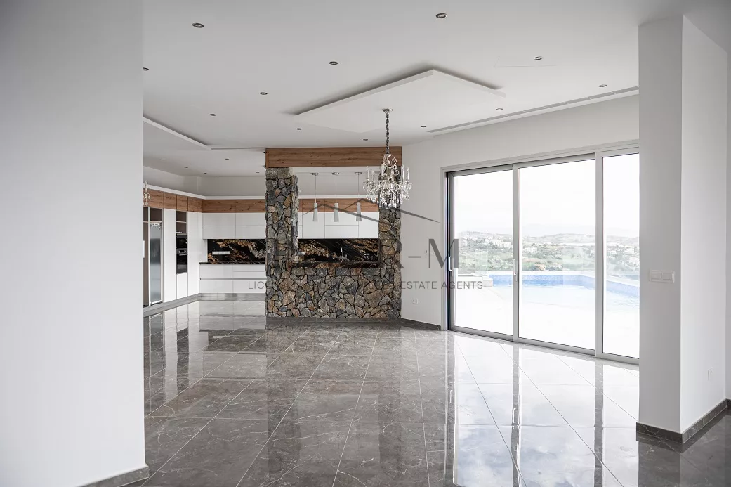 Amazing Villa In Agios Tychonas (5 Bedroom) (5 Bedroom)
