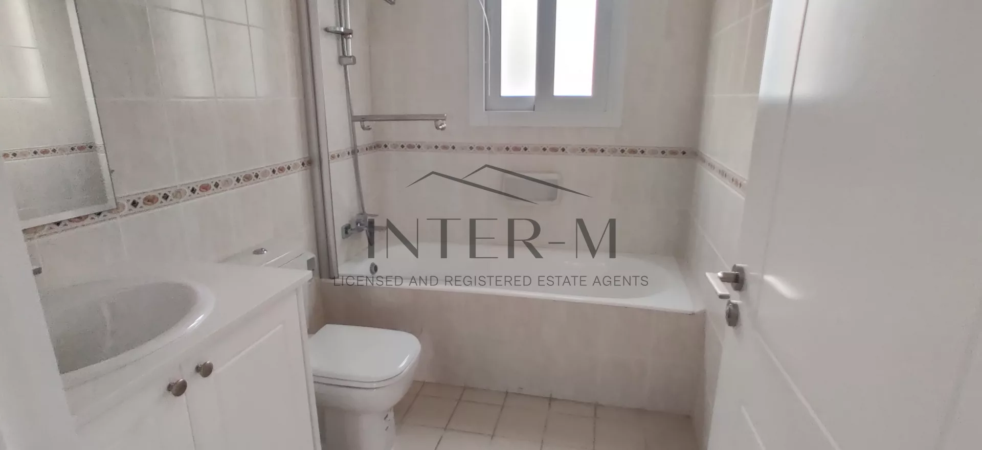 Renovated Three-Bedrooms House For Sale  (3 Bedroom) photo 3