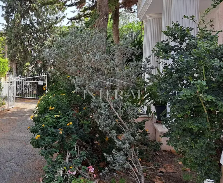 Private Elementary School For Rent – Turnkey Opportunity In Ypsonas, Limassol,Cyprus (1566 Sq.m) φωτογραφία 3