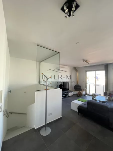Luxurious 3-Bedroom Beachfront Maisonette For Rent In Agia Triada, Limassol (3 Bedroom) photo 3